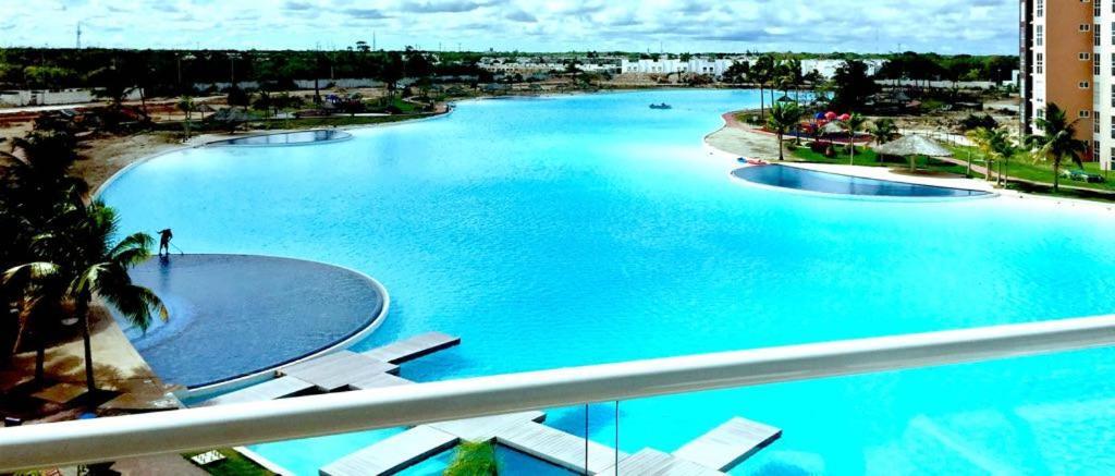 Departamento En Cancun Con 7 Albercas Tipo Playa Y Laguna Luaran gambar